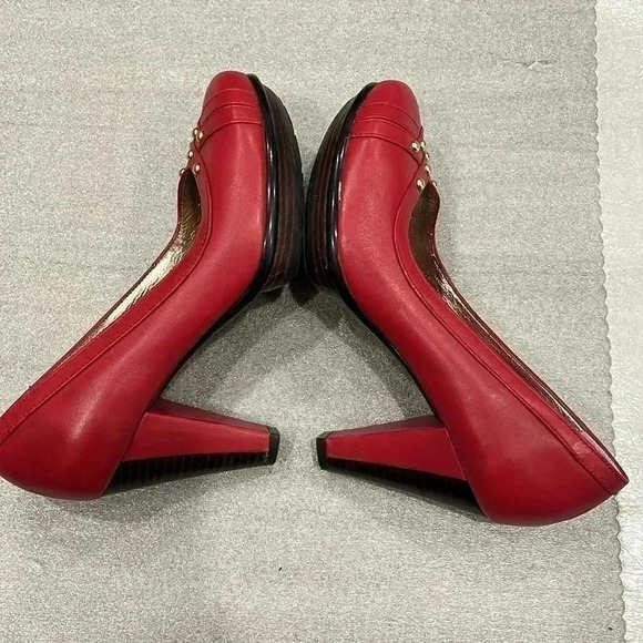 [US6] Blondo Canada Red Aquaprotect Leather Pumps  Womens Size US 6M - Picture 3 of 7